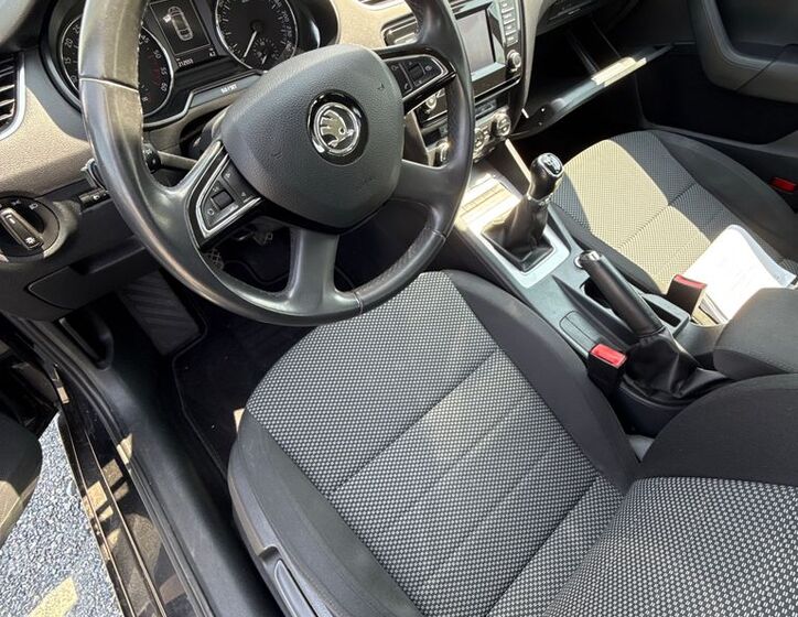 Škoda Octavia 21