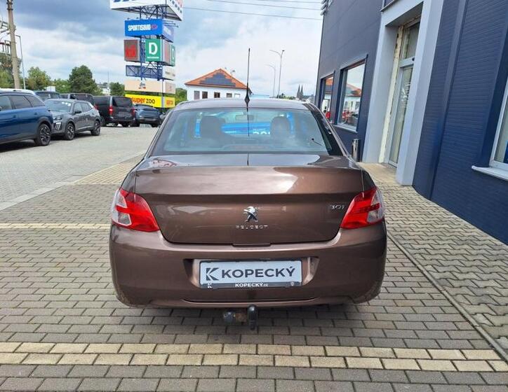 Peugeot 301 4