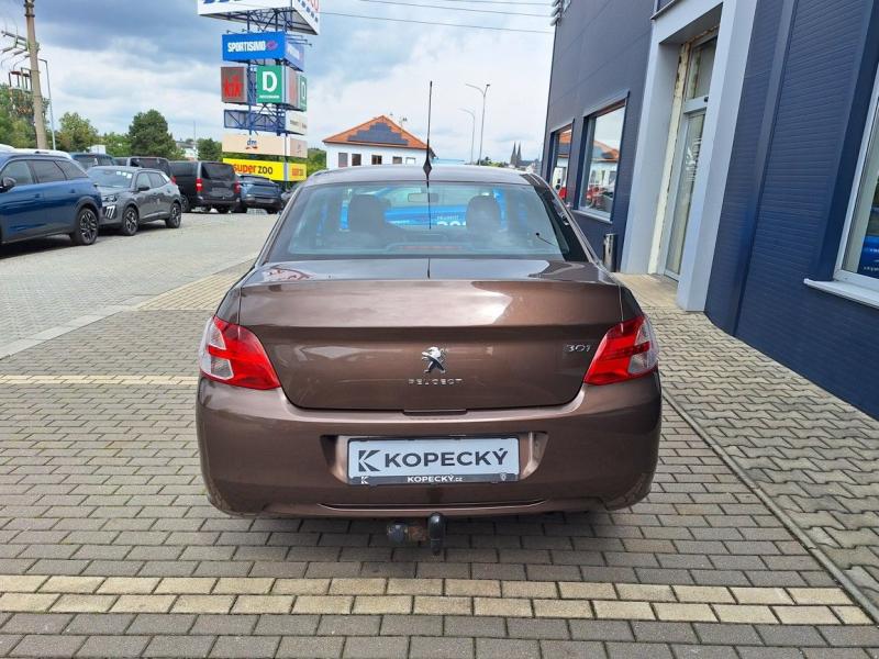 Peugeot 301