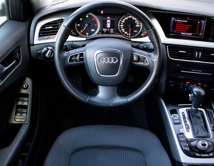 Audi A4 10