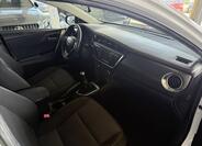 Toyota Auris 8