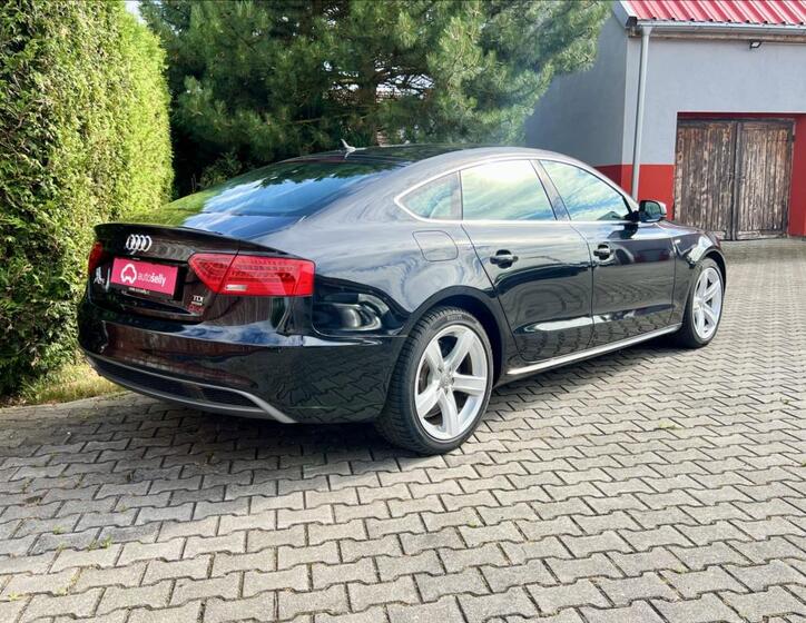 Audi A5 6