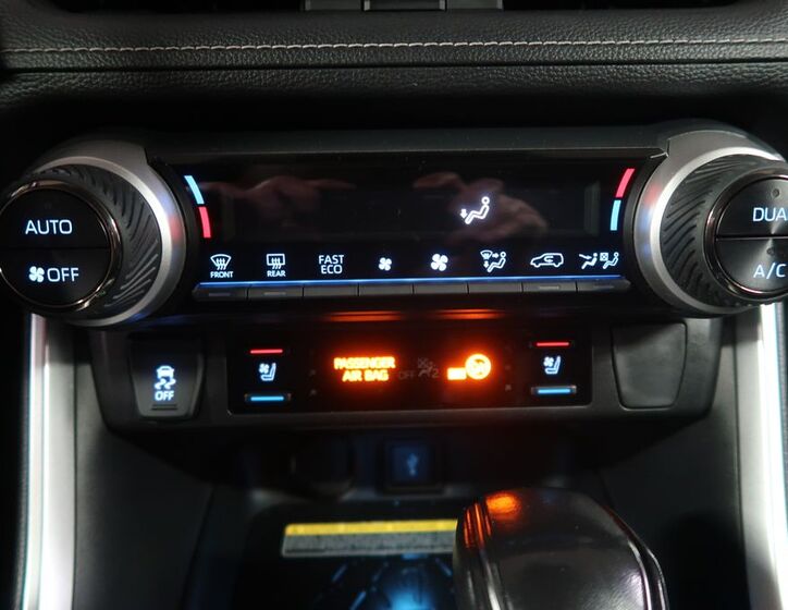 Toyota RAV4 25
