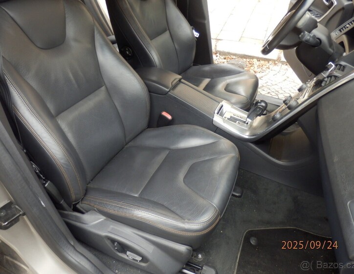Volvo XC60 13