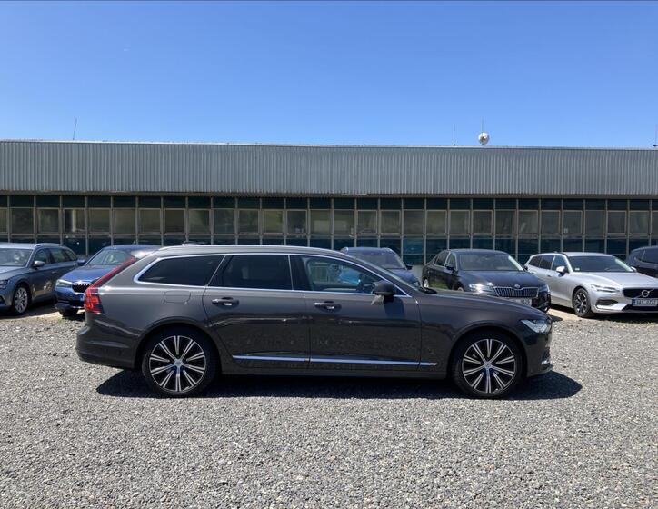 Volvo V90 7