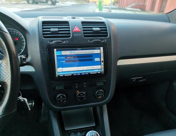 Volkswagen Golf 17