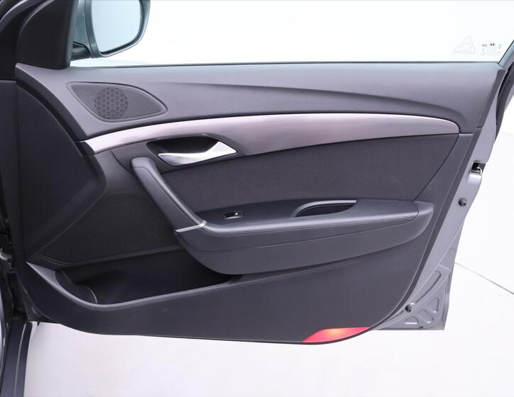 Hyundai i40 13