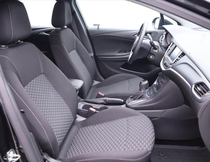Opel Astra 11