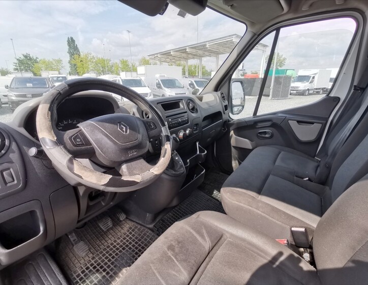 Renault Master 4