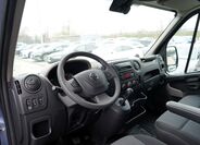 Nissan NV400 21