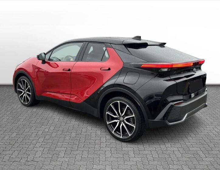 Toyota C-HR 5