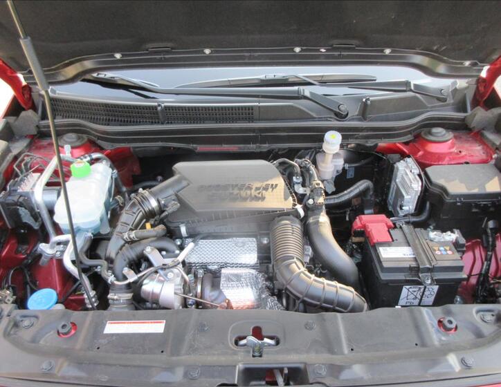 Suzuki S-Cross 8