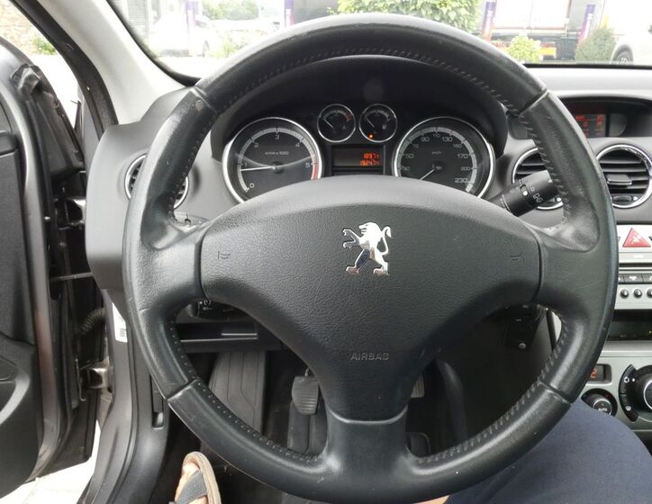 Peugeot 308 32