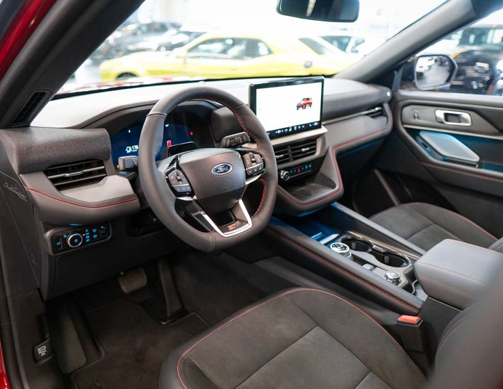 Ford Explorer 13