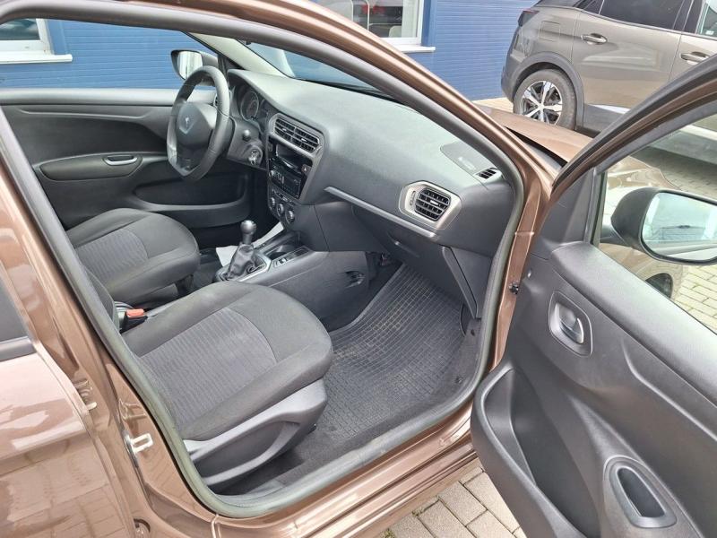 Peugeot 301