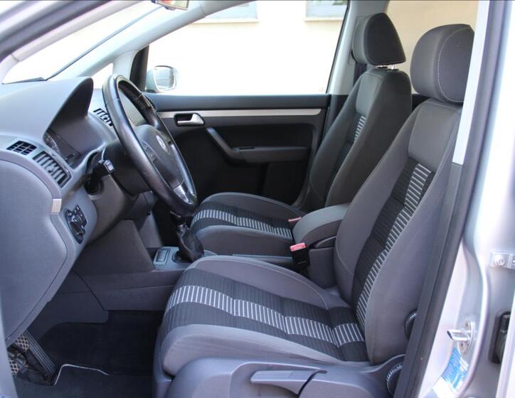 Volkswagen Touran 12