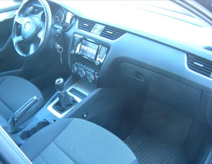 Škoda Octavia 16