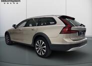 Volvo V90 4