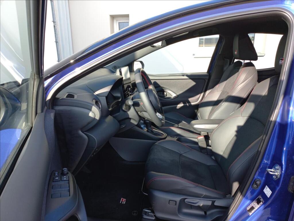 Toyota Yaris 9