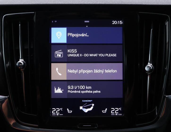 Volvo V90 16