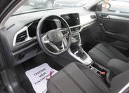 Volkswagen T-Roc 6