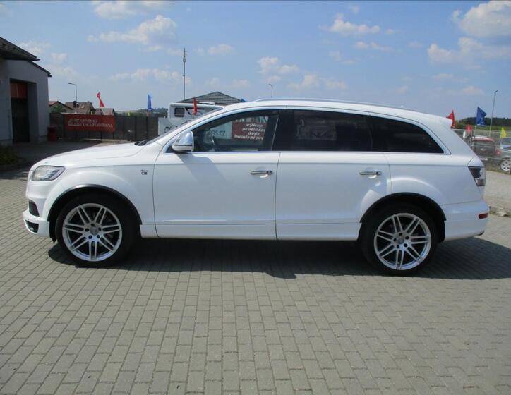 Audi Q7 2