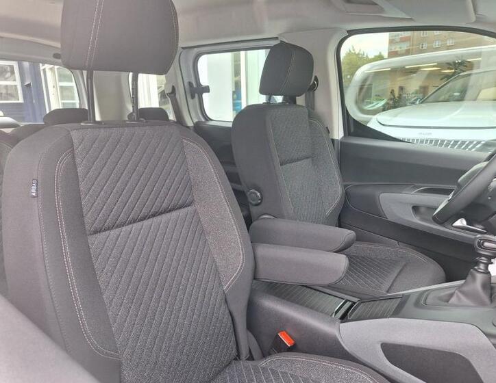 Peugeot Rifter 12