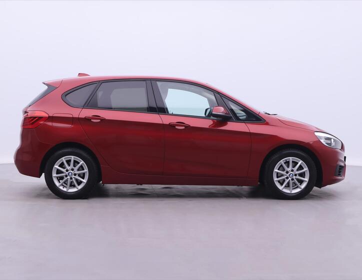 BMW Řada 2 8