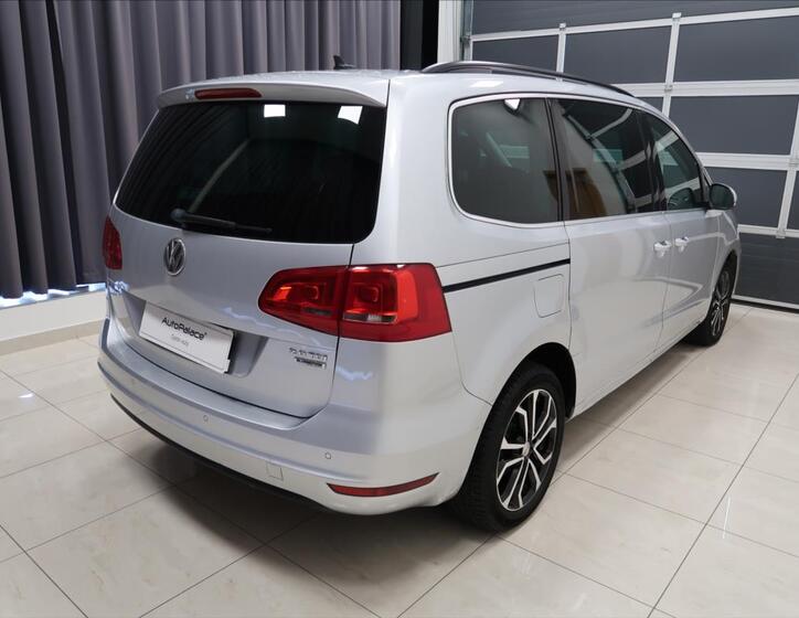 Volkswagen Sharan 4