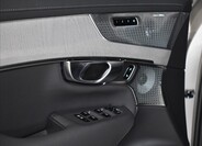 Volvo XC90 13