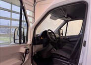 Mercedes-Benz Sprinter 8