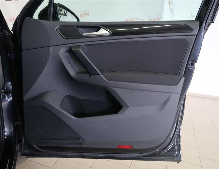 Volkswagen Tiguan 11