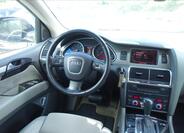 Audi Q7 21
