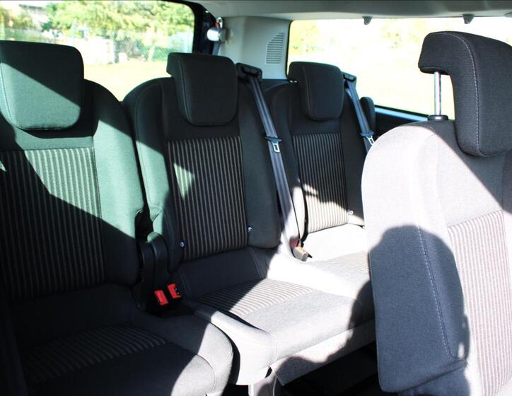 Ford Tourneo Custom 22