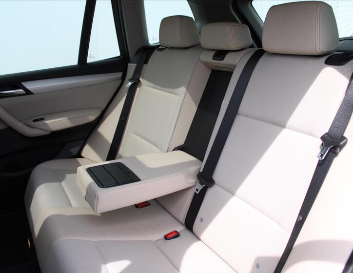 BMW X3 11