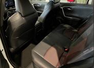 Toyota RAV4 13