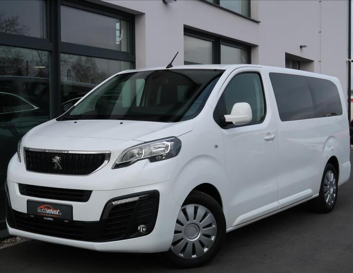 Peugeot Traveller 1