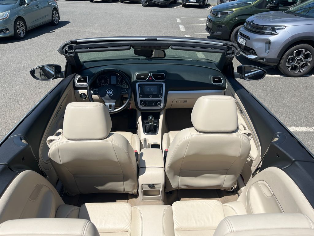 Volkswagen EOS