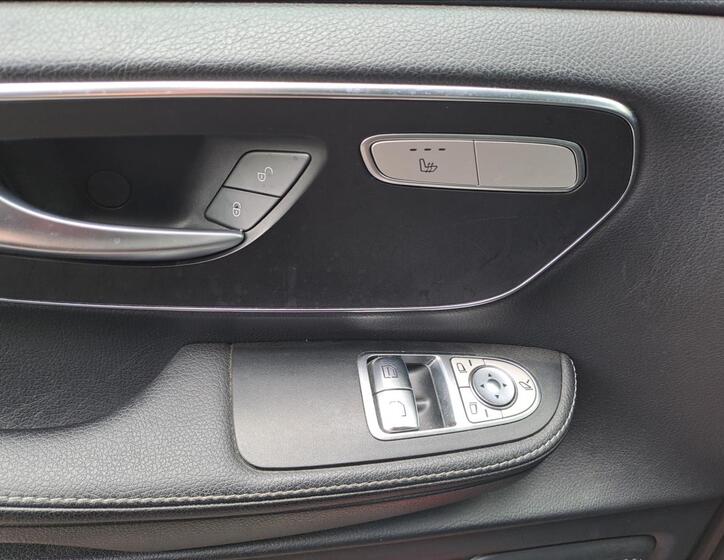 Mercedes-Benz Třídy V 11
