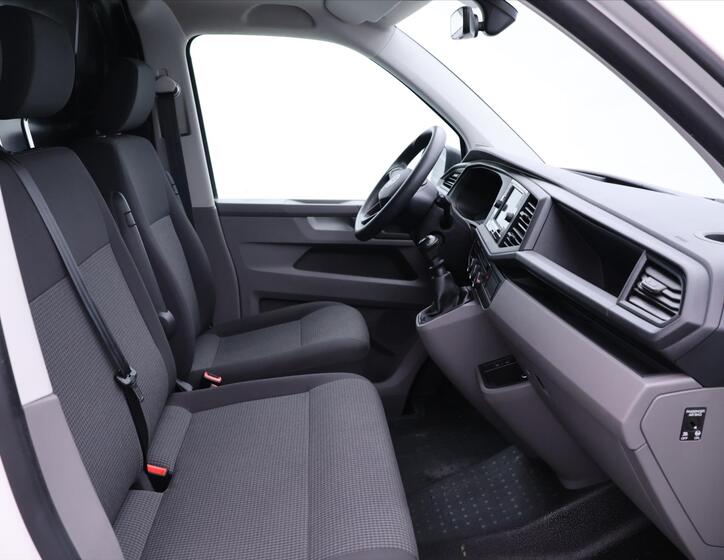 Volkswagen Transporter 12