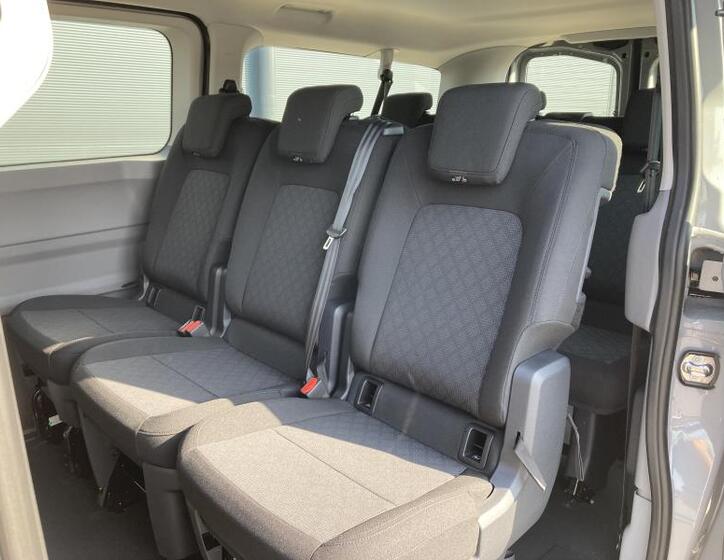 Volkswagen Transporter 12
