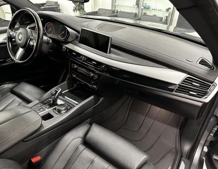 BMW X6 8