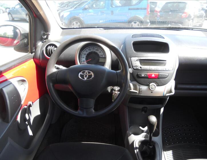 Toyota Aygo 13
