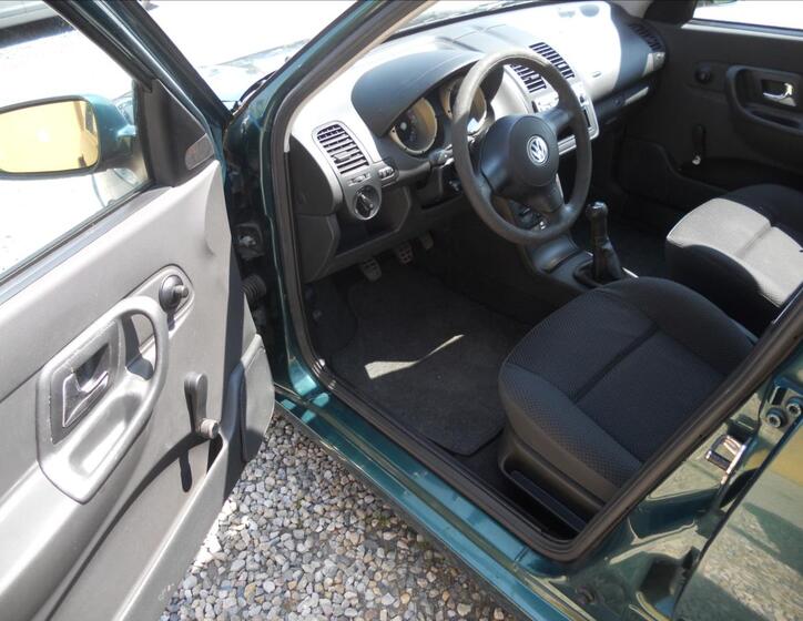 Volkswagen Polo 11