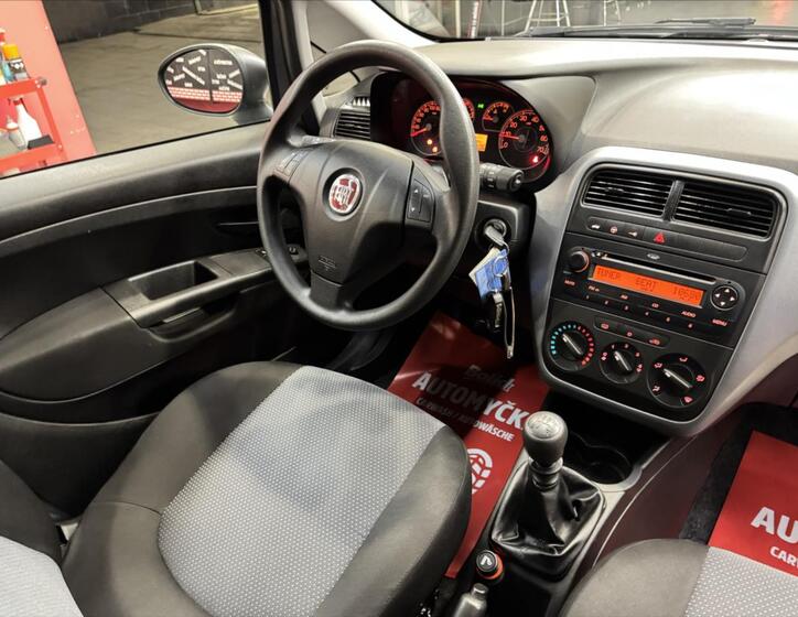 Fiat Grande Punto 11