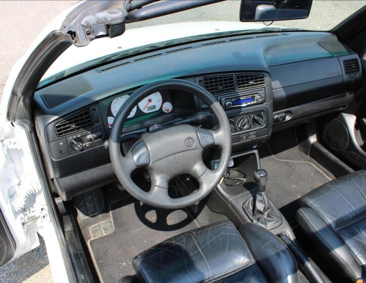 Volkswagen Golf 21