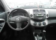 Toyota RAV4 12