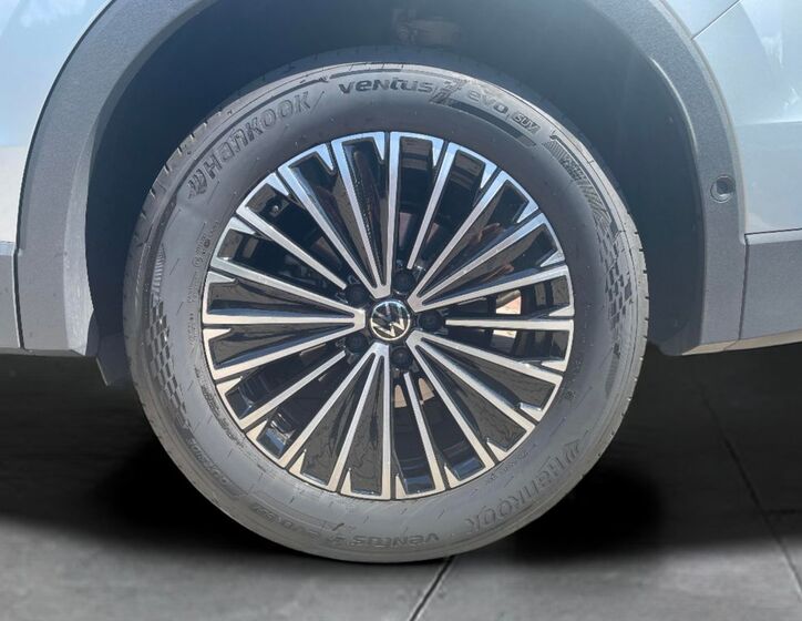 Volkswagen Tiguan 4