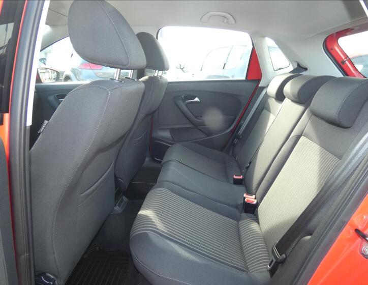 Volkswagen Polo 9