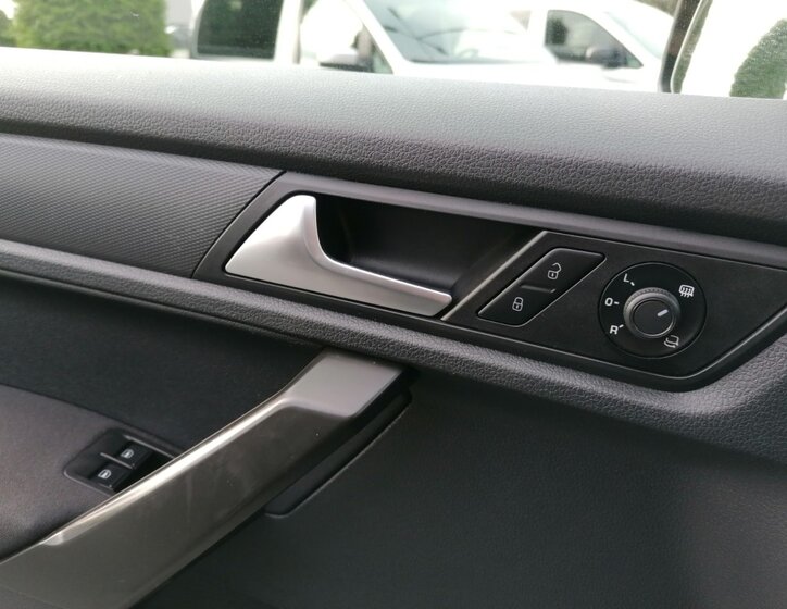 Volkswagen Caddy 19